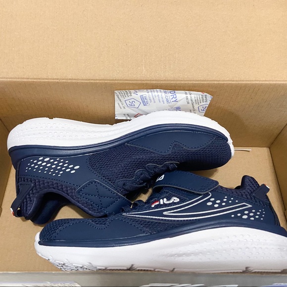 Fila Boys Sneakers in Blue - Picture 6 of 6